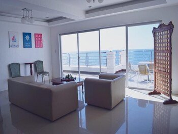 OYO 921 Sorrento Hotel And Resort