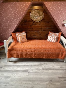 Arrowhead Lake Inn