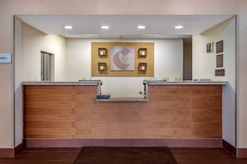 Comfort Suites North
