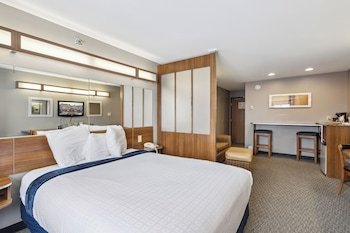 Microtel Inn & Suites by Wyndham South Bend/At Notre Dame