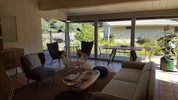 Contenta Inn
