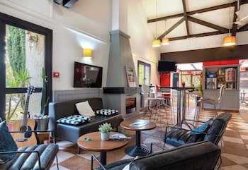B&B HOTEL Niort Sud Venise Verte