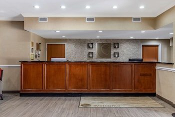 Comfort Inn & Suites 