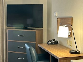 Candlewood Suites Fayetteville / University of Arkansas