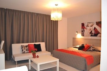 Marianna Hotel Apartments