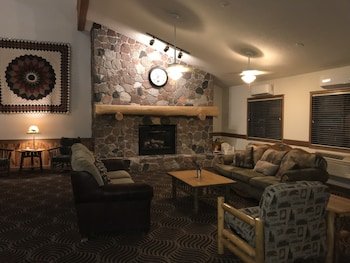 Boarders Inn & Suites by Cobblestone Hotels - Wautoma