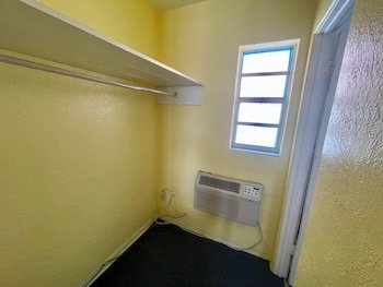 Ocean Holiday Motel