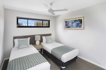 Direct Hotels – Sea Breeze Mooloolaba
