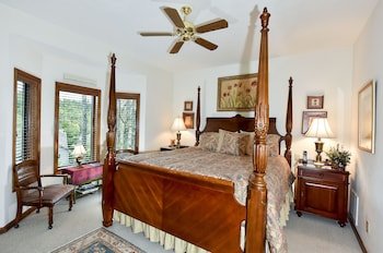 Chetola Premier Condominiums