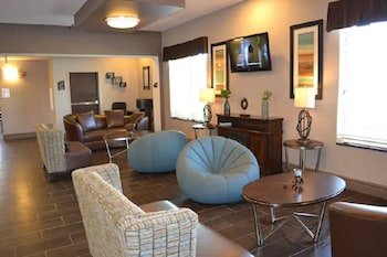 Red River Inn & Suites