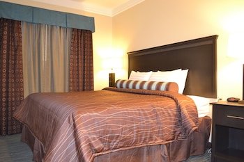 Red River Inn & Suites
