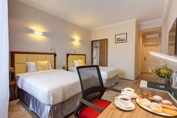 Garden Hotel & Spa