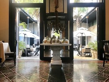 Coqui Coqui Meson De Malleville Valladolid Residence & Spa