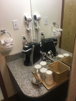 Super 8 by Wyndham Vermilion AB