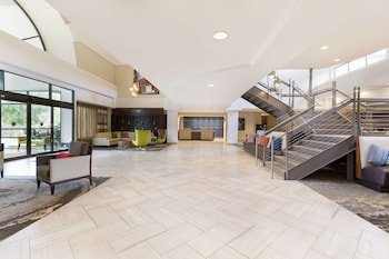 DoubleTree Suites by Hilton Hotel Nashville Airport