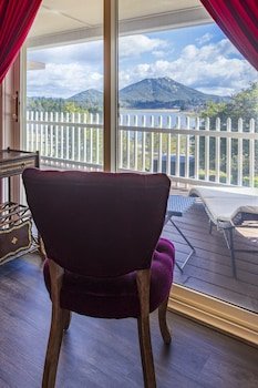 Quiet Mind Mountain Lodge & Retreat