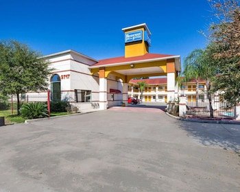Rodeway Inn & Suites