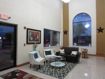Rodeway Inn & Suites