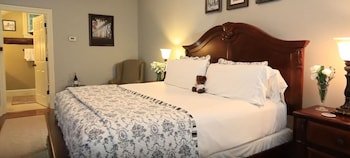 Caldwell House Bed & Breakfast