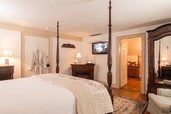Caldwell House Bed & Breakfast