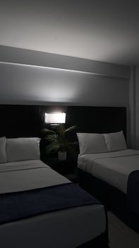 Dolphin Inn Virginia Beach