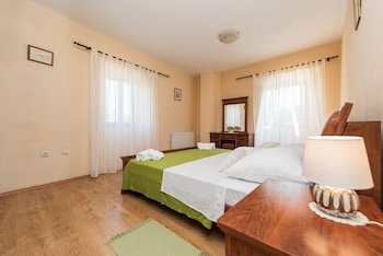 Villa Petrovi Dvori