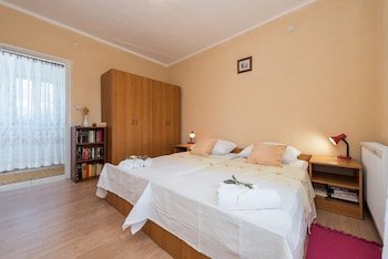Villa Petrovi Dvori
