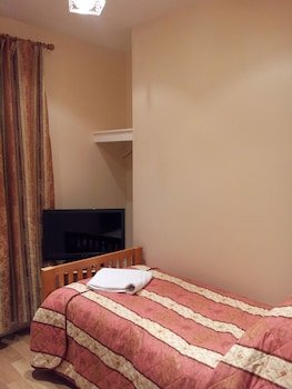 Dharma Lodge