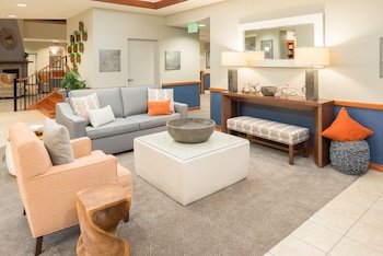 Holiday Inn Express Hotel & Suites Arcata/Eureka-Airport Area