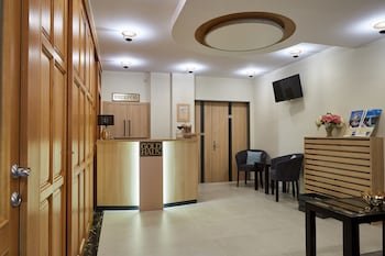 Gold Hause Pansion