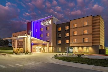 Fairfield Inn & Suites Kansas City at The Legends