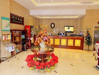 GreenTree Inn Jiaxing Pinghu Zhapu Jiulong Mountain Express Hotel