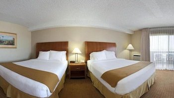 Holiday Inn Express Hotel & Suites Ventura Harbor
