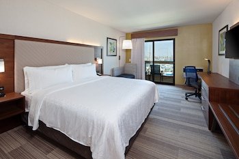 Holiday Inn Express Hotel & Suites Ventura Harbor