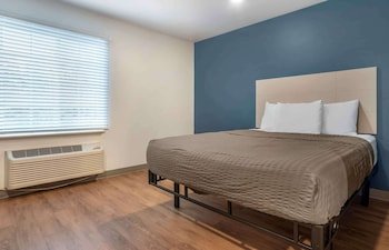 Extended Stay America Select Suites Tallahassee East