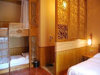 Yangshuo Moondance Hotel