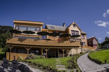 Lavik Fjord Hotel