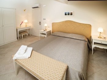 Marina Di Savoca B&B