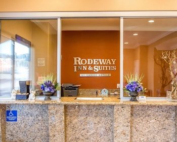 Rodeway Inn & Suites