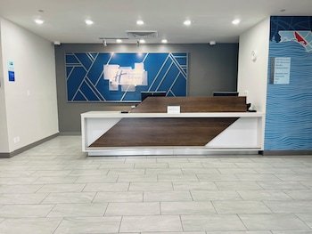 Holiday Inn Express & Suites Sebring