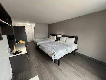 Studio 6 Altoona, IA - Des Moines East