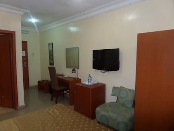 Adna Hotel Limited