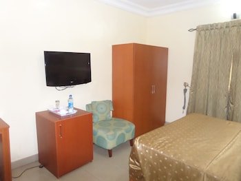Adna Hotel Limited