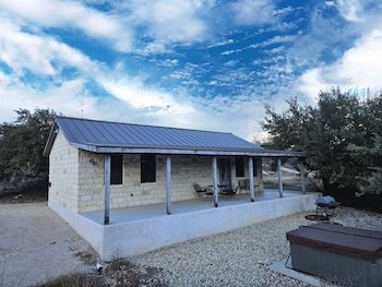 Breezy Hills Cottages