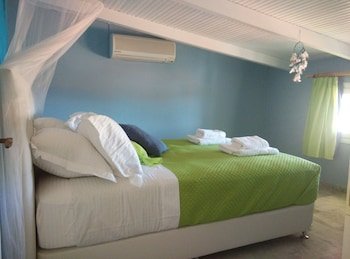 Poseidon Apartments