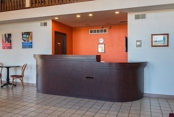 Motel 6 Hannibal