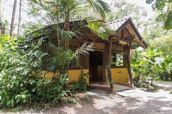 Arenal Oasis Eco Lodge & Wildlife Refuge