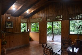 Arenal Oasis Eco Lodge & Wildlife Refuge