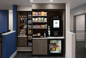 Courtyard by Marriott New Haven at Yale