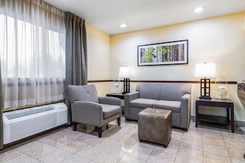 Quality Inn & Suites Lacey I-5
